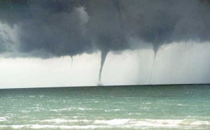 Great_Lakes_Waterspouts