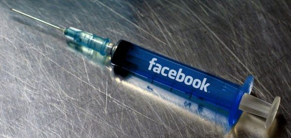 7 clear signs that prove your addiction to Facebook