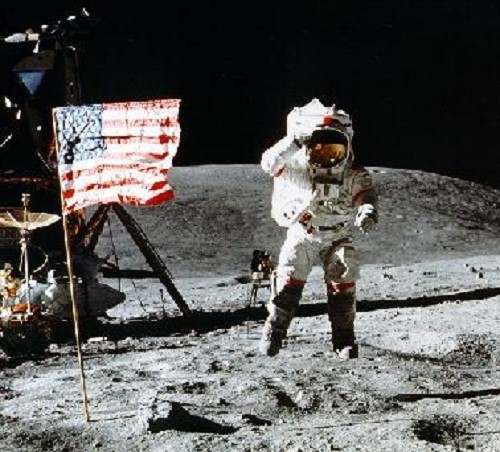 5 Strong Reasons Space Travel Critics Give against the Landings on the Moon